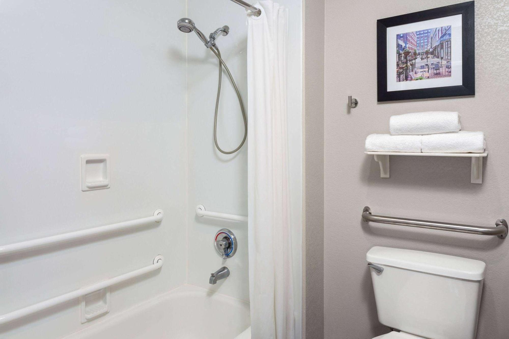 La Quinta Inn By Wyndham Cleveland Independence Zewnętrze zdjęcie