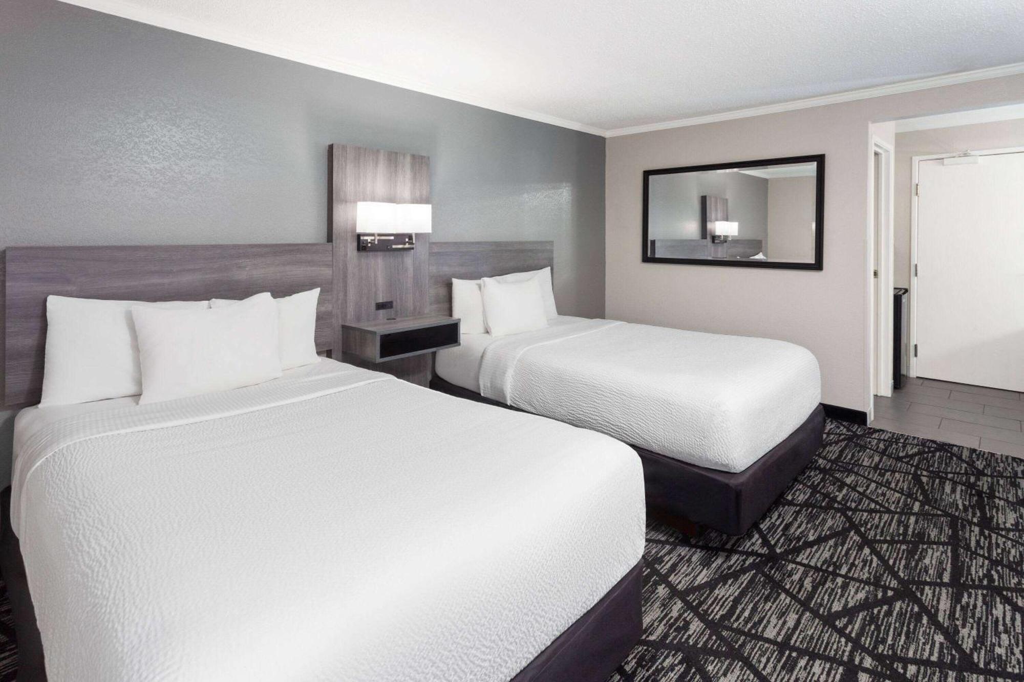 La Quinta Inn By Wyndham Cleveland Independence Zewnętrze zdjęcie